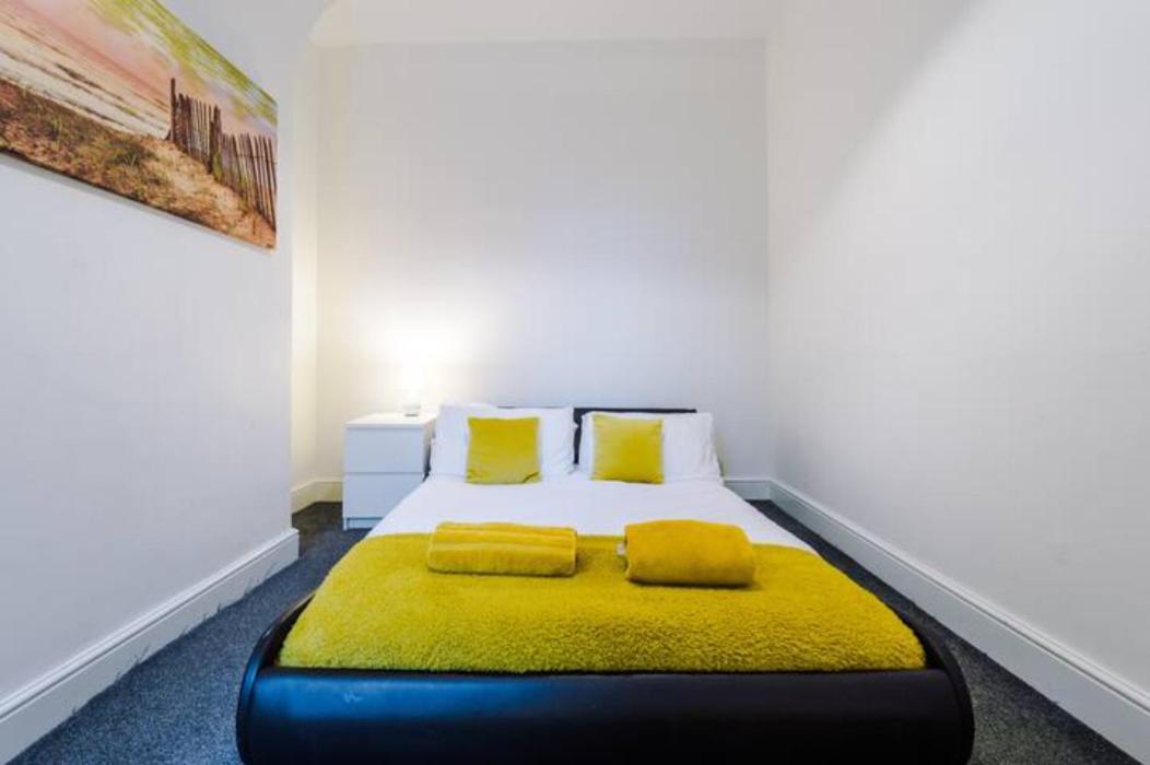 Anfield House 2 Bedroom 2 Mins From Anfield Stadium Sleeps 7リヴァプール エクステリア 写真